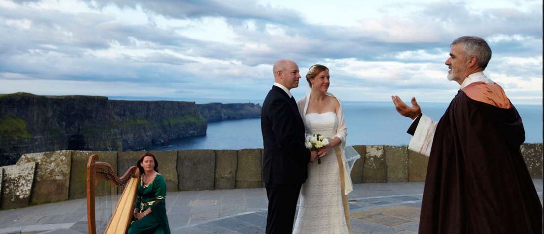 Cliffs of Moher wedding ceremony