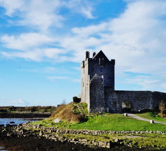 dunguaire castle galway