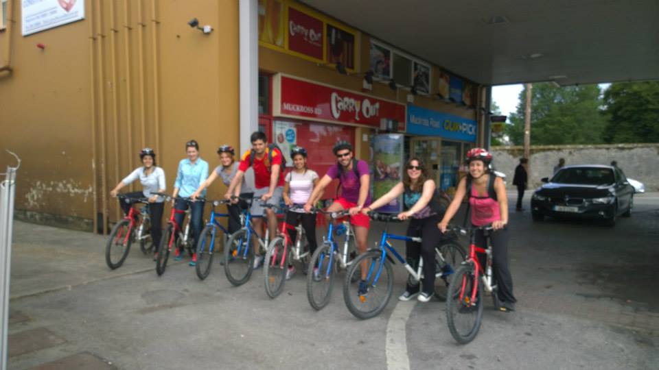 A group of travellers on bikes in Ireland