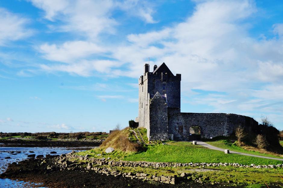 Dunguaire Castle