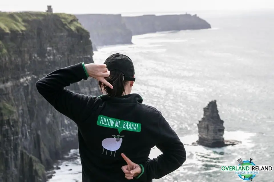 Guide on the cliff of moher